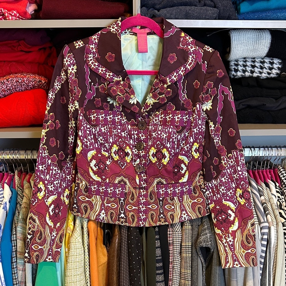 Thalia brownish maroon print 2 pocket 3 button closure blazer size M
